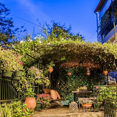 Filothei Apartments Mikrá Mandínia Екстериор снимка