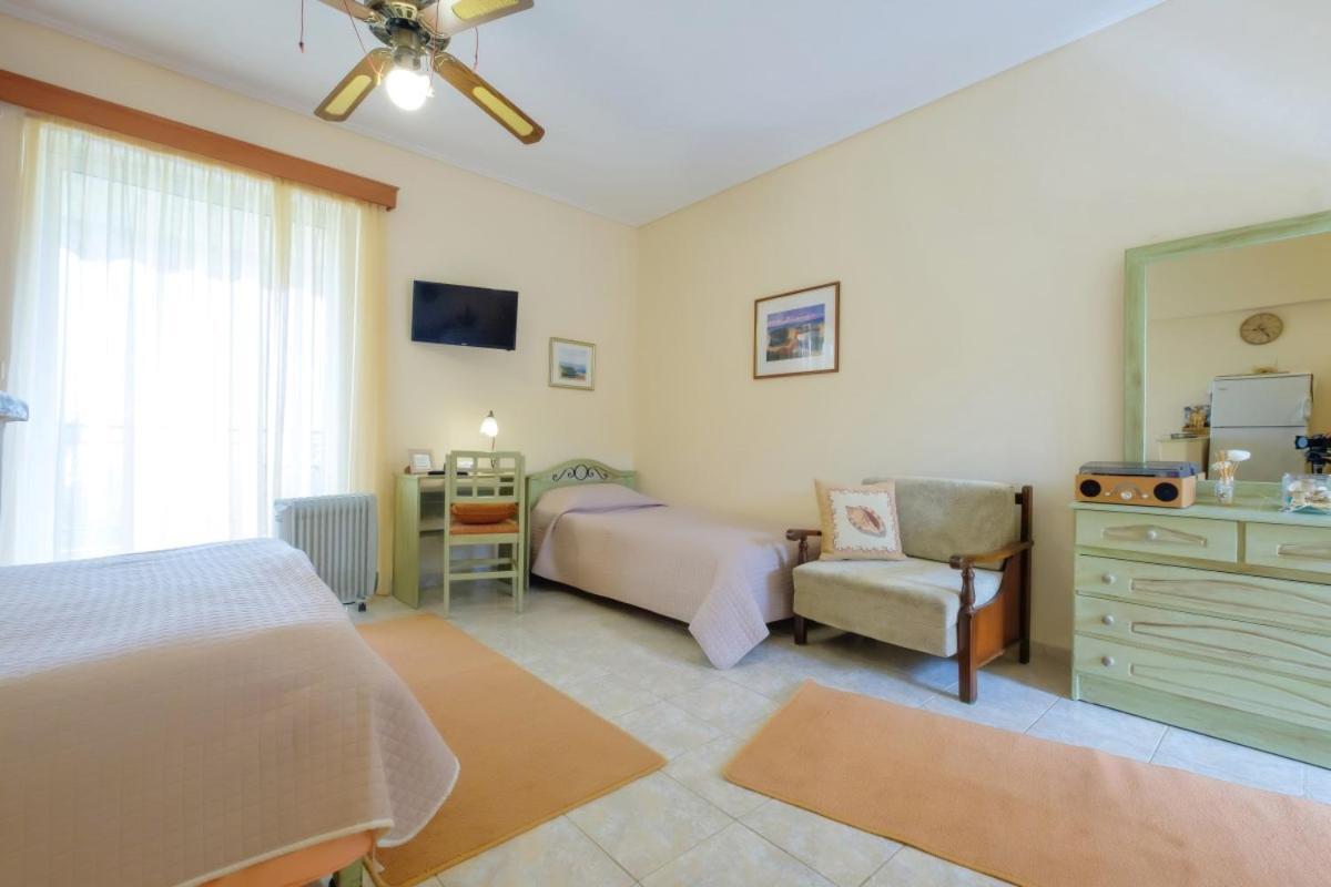Filothei Apartments Mikrá Mandínia Екстериор снимка