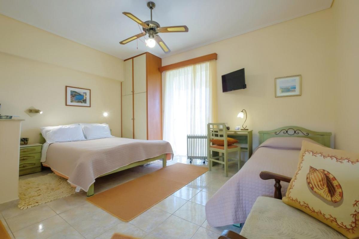 Filothei Apartments Mikrá Mandínia Екстериор снимка