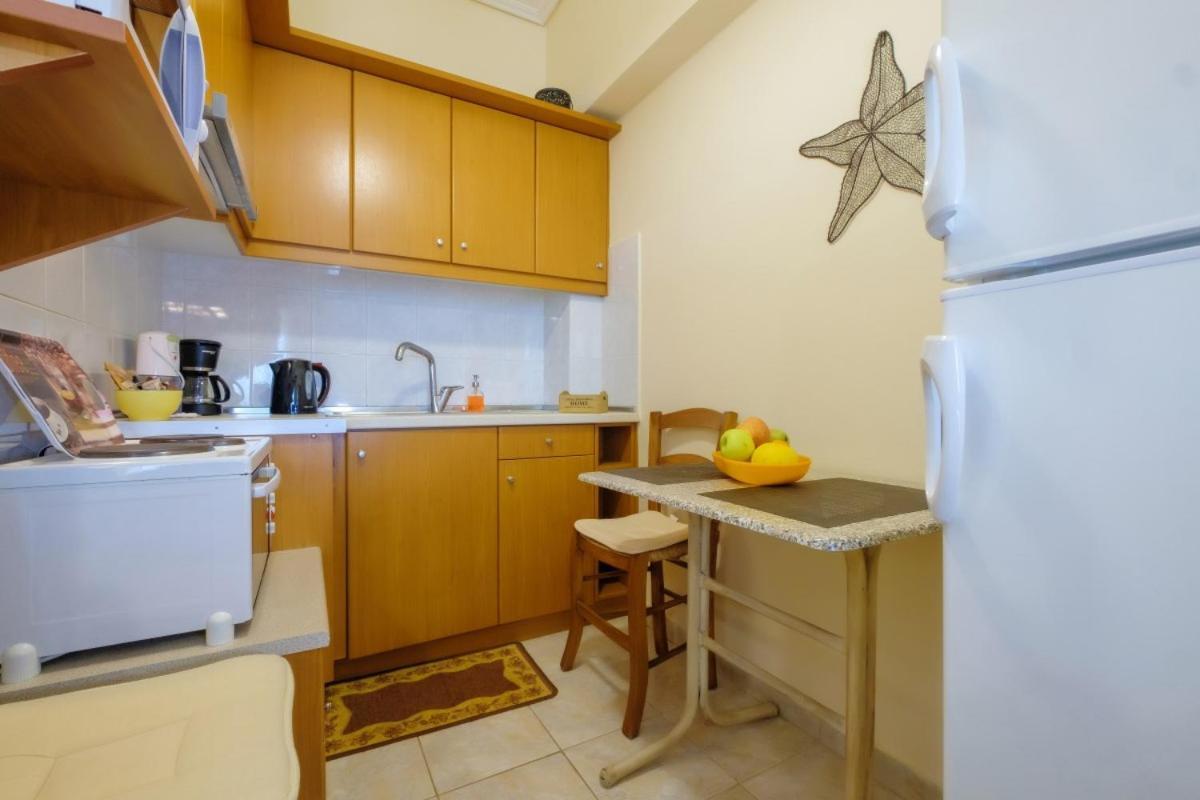 Filothei Apartments Mikrá Mandínia Екстериор снимка